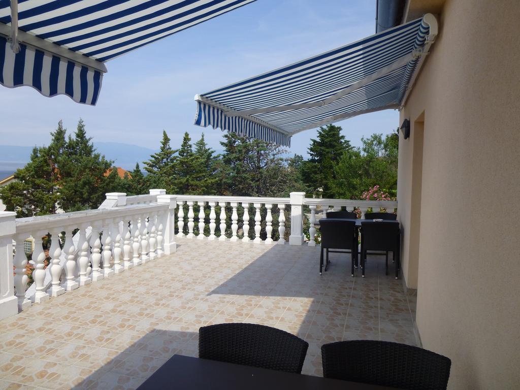 Apartments Villa Rosmarin Омишаль Экстерьер фото