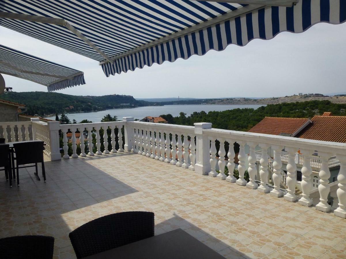 Apartments Villa Rosmarin Омишаль Экстерьер фото